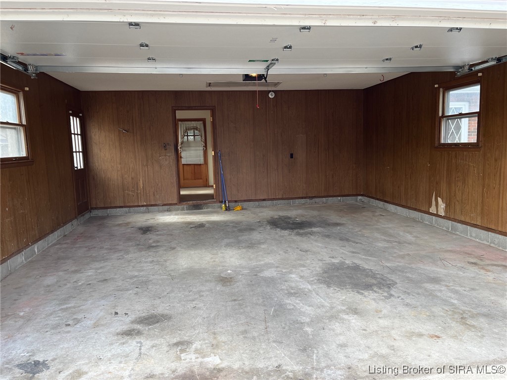 3401 Royal Oak Drive