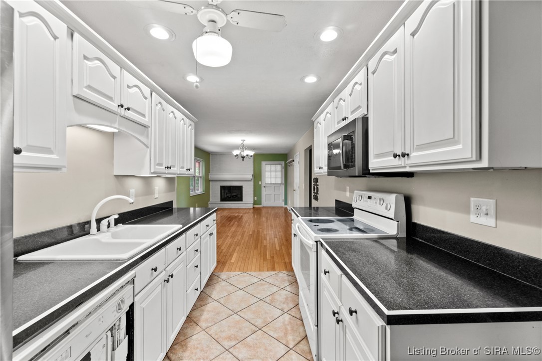 3409 Deerwood Drive