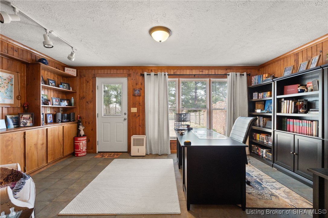 117 E Eastern Hills Boulevard