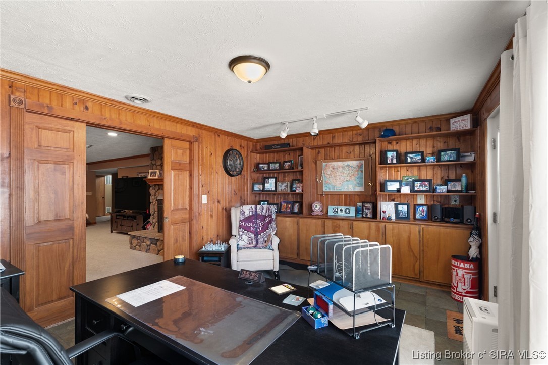 117 E Eastern Hills Boulevard
