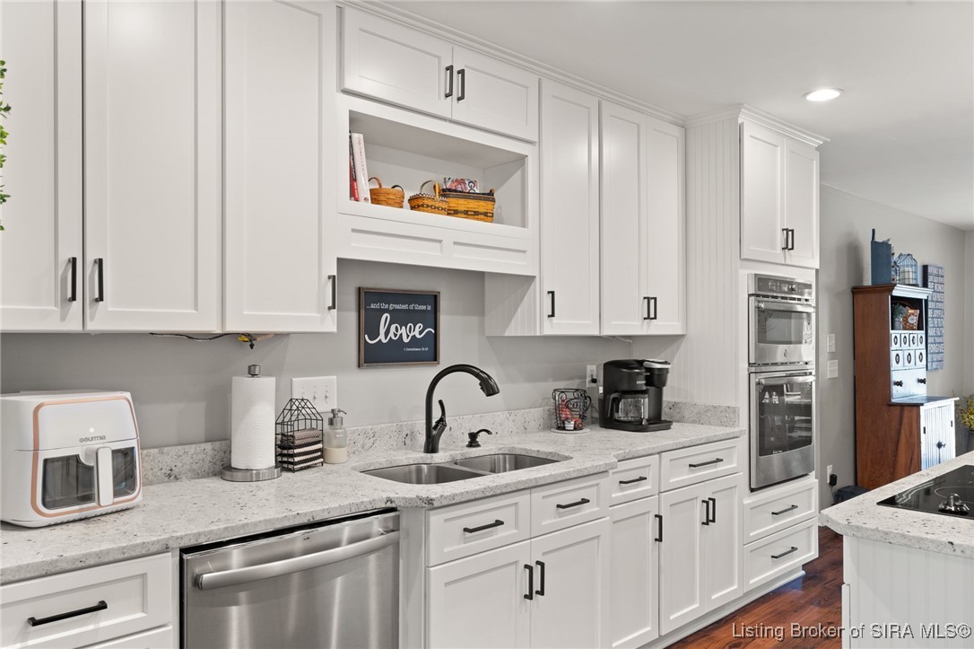 117 E Eastern Hills Boulevard