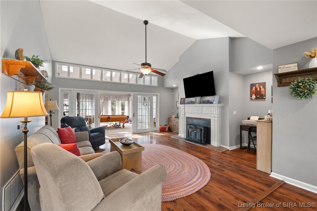 117 E Eastern Hills Boulevard