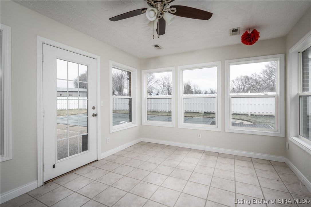 5815 Ridgefield Drive