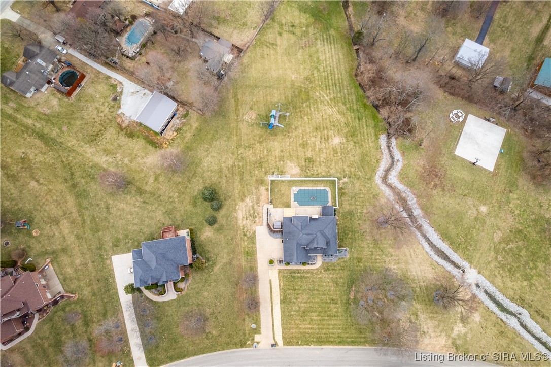 5815 Ridgefield Drive