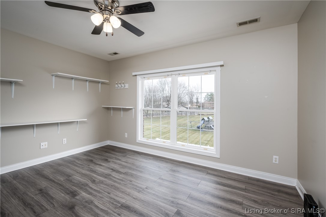5815 Ridgefield Drive
