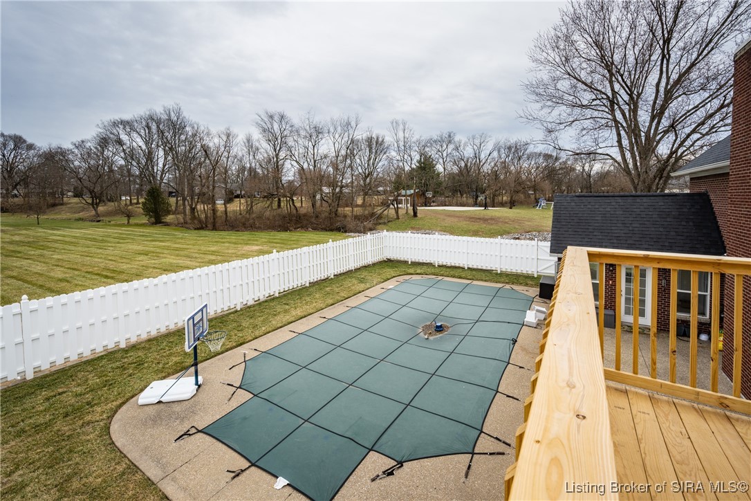 5815 Ridgefield Drive
