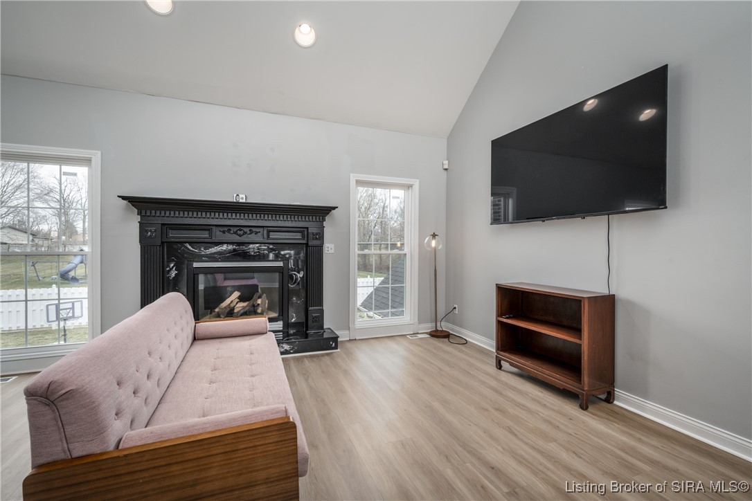 5815 Ridgefield Drive