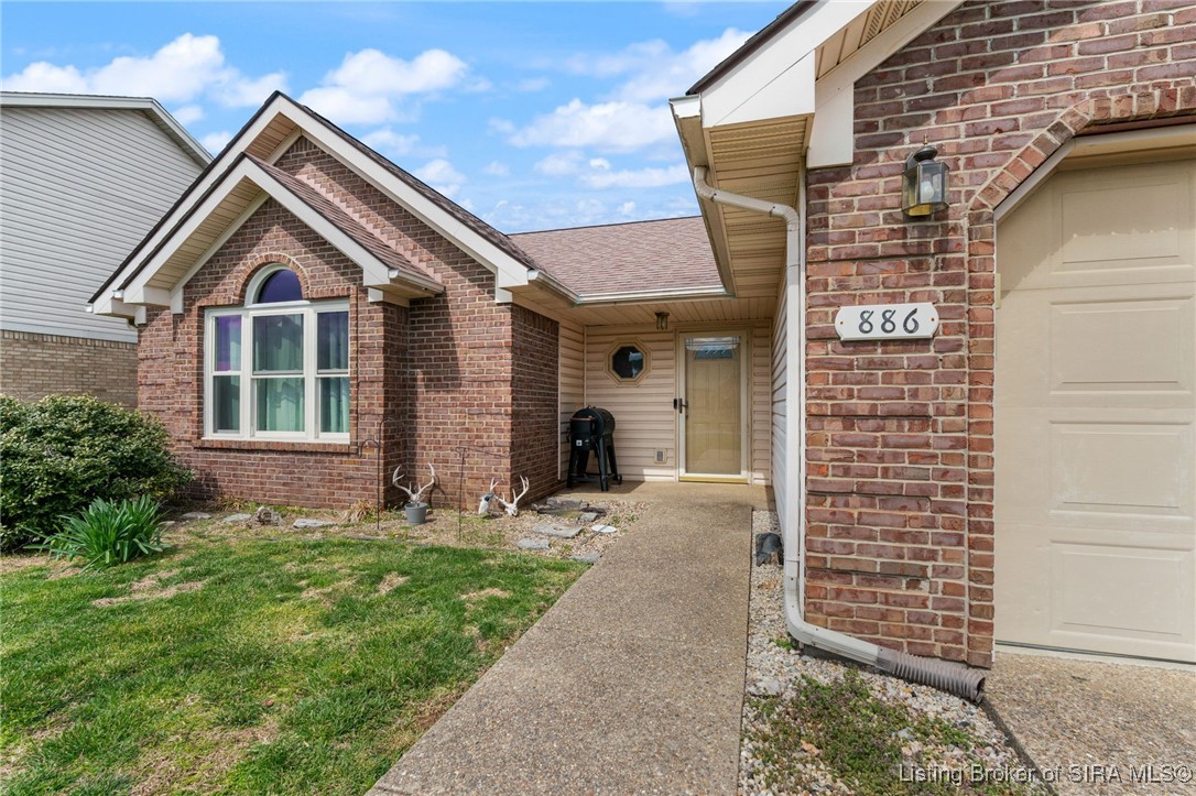 886 Sky Way Drive
