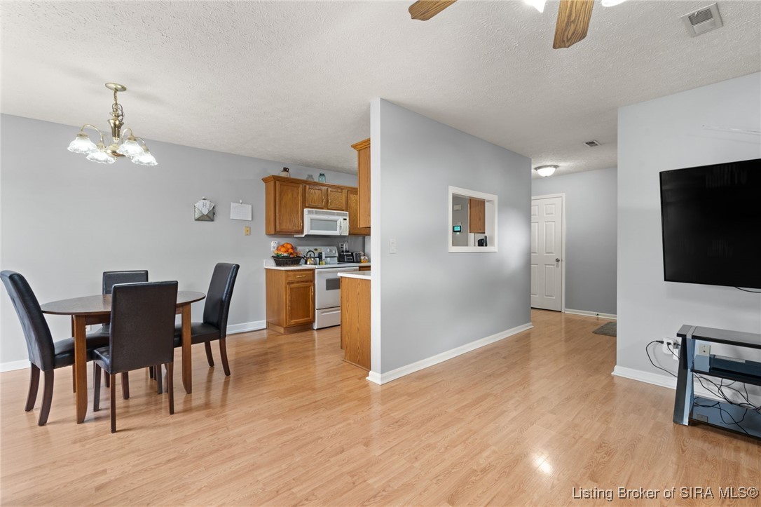 886 Sky Way Drive