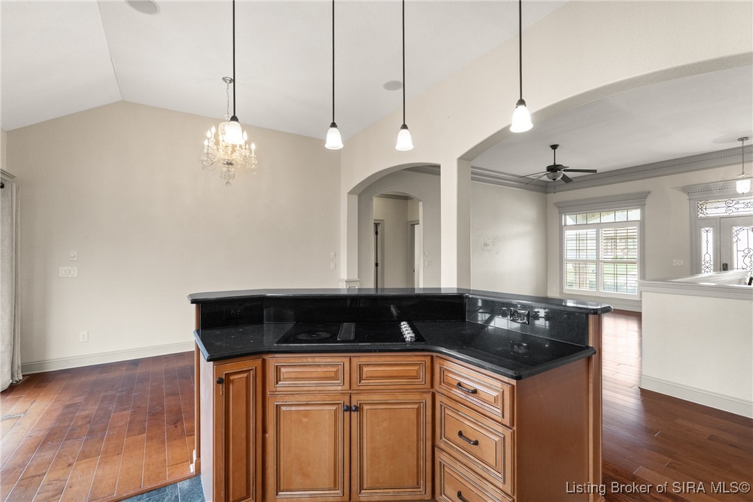 7506 Evergreen Way