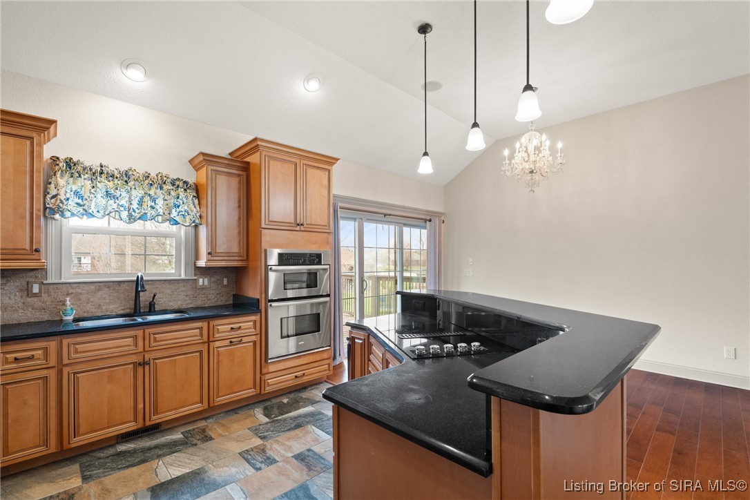 7506 Evergreen Way