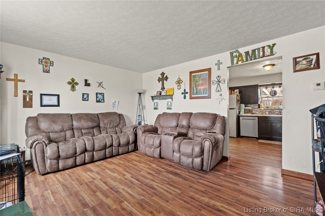 8080 Clover Valley Road NW