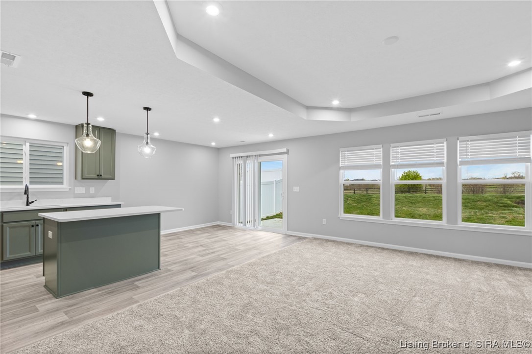 8208 Crescent Cove