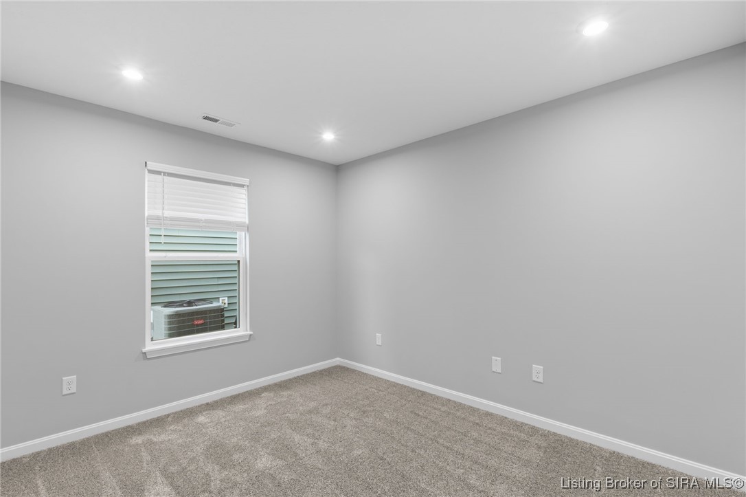 8208 Crescent Cove