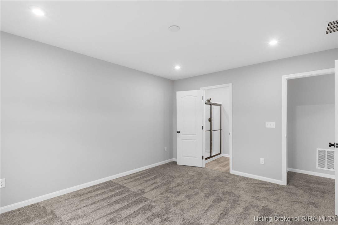 8208 Crescent Cove