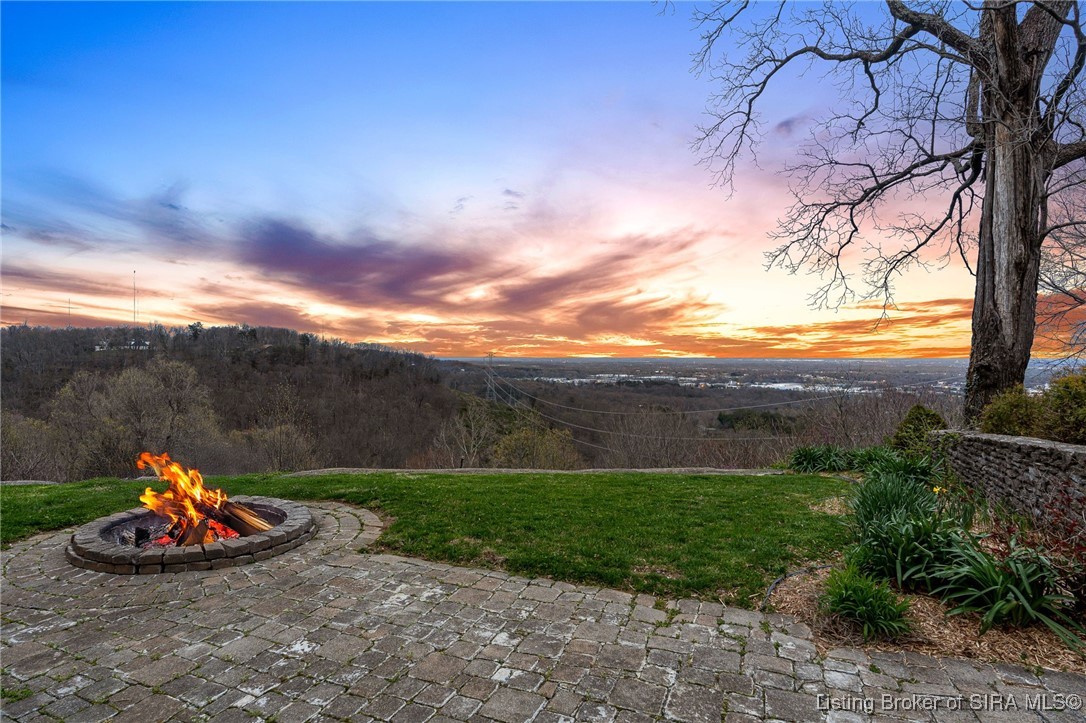 15 N Hill Drive