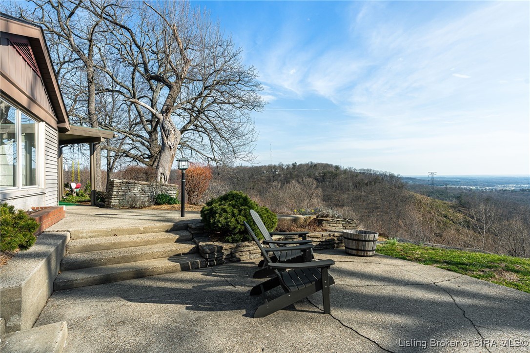 15 N Hill Drive