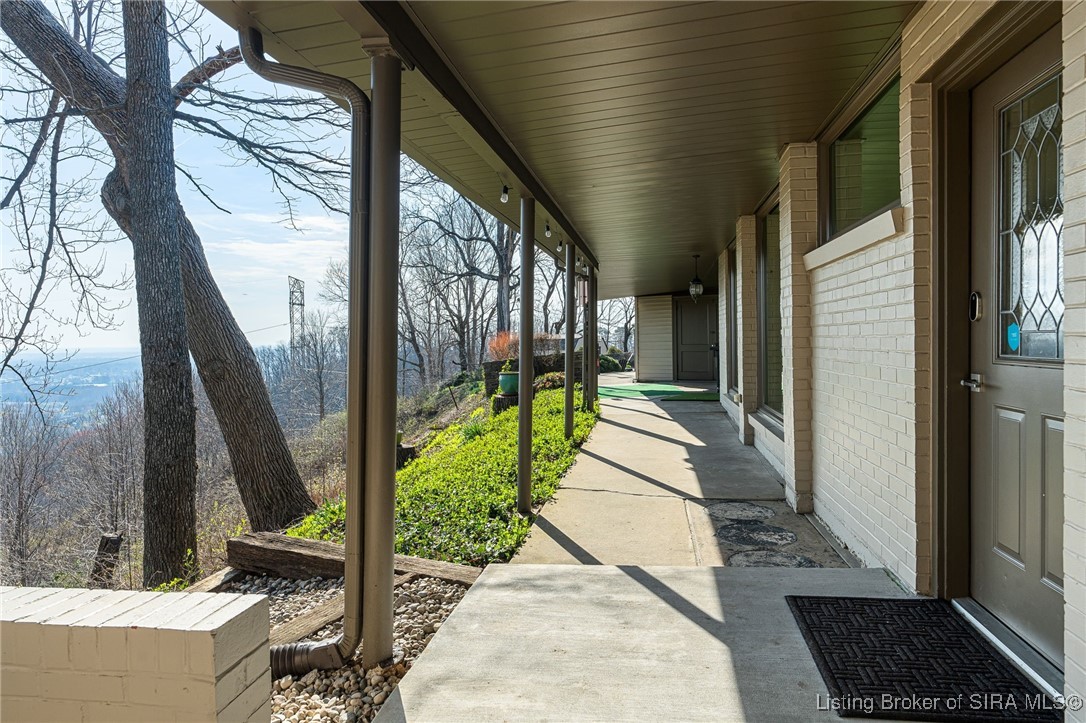 15 N Hill Drive