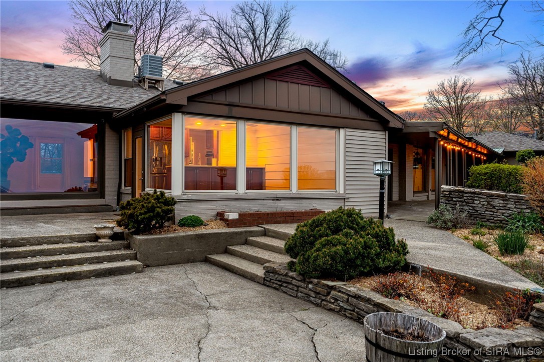 15 N Hill Drive