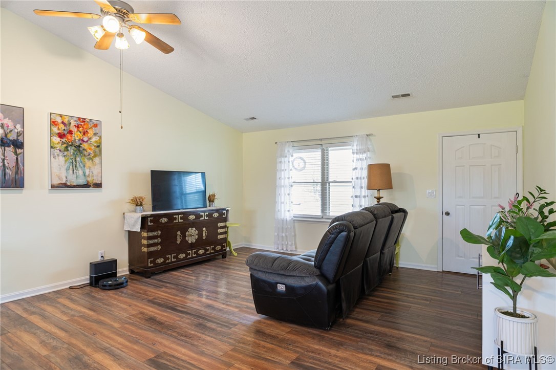 3038 Pebble Brook