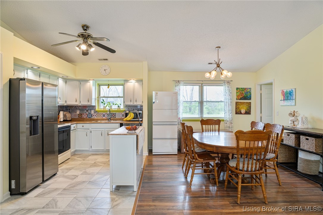 3038 Pebble Brook