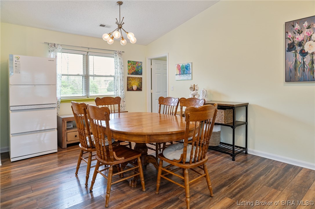 3038 Pebble Brook
