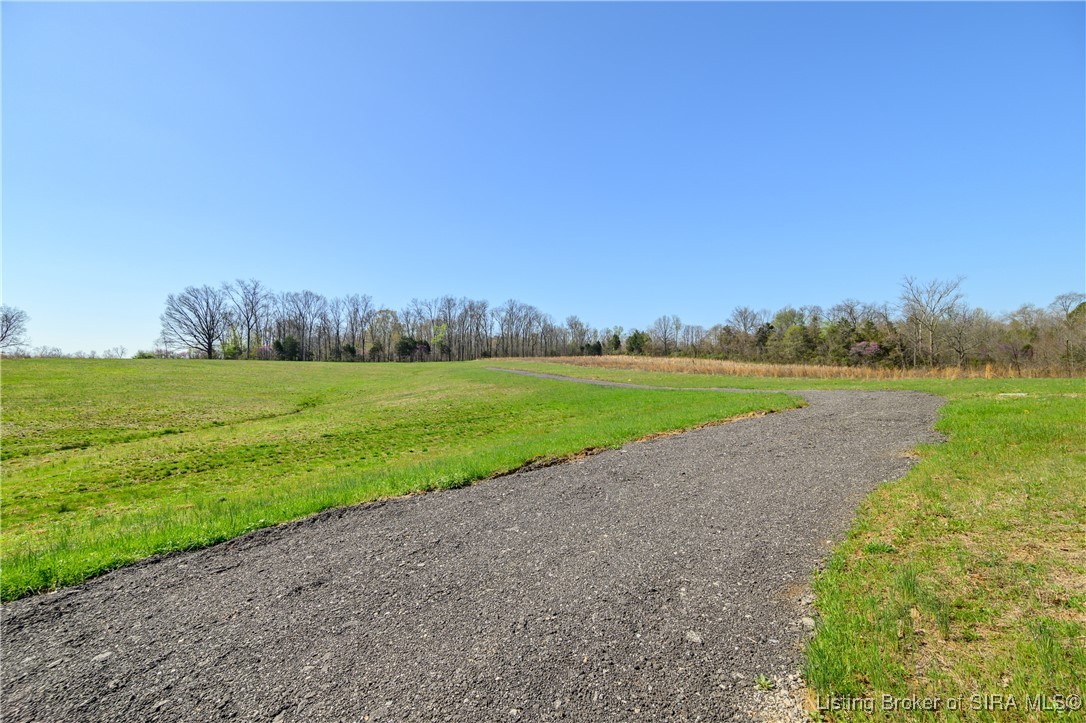 Lot 2 E Lovers Lane