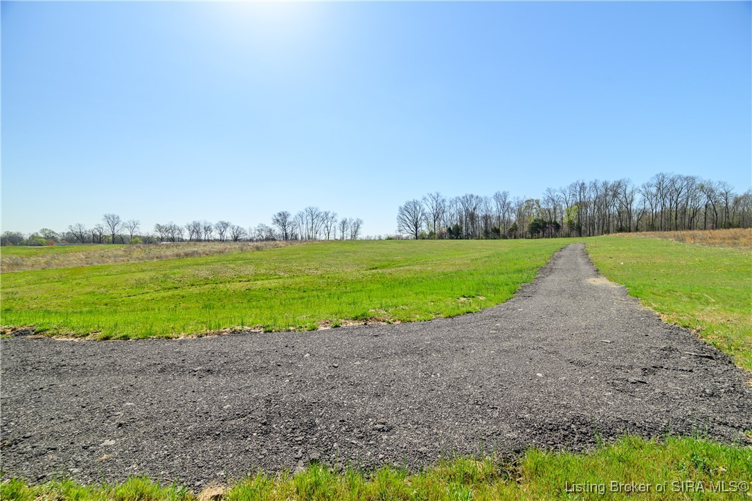 Lot 2 E Lovers Lane