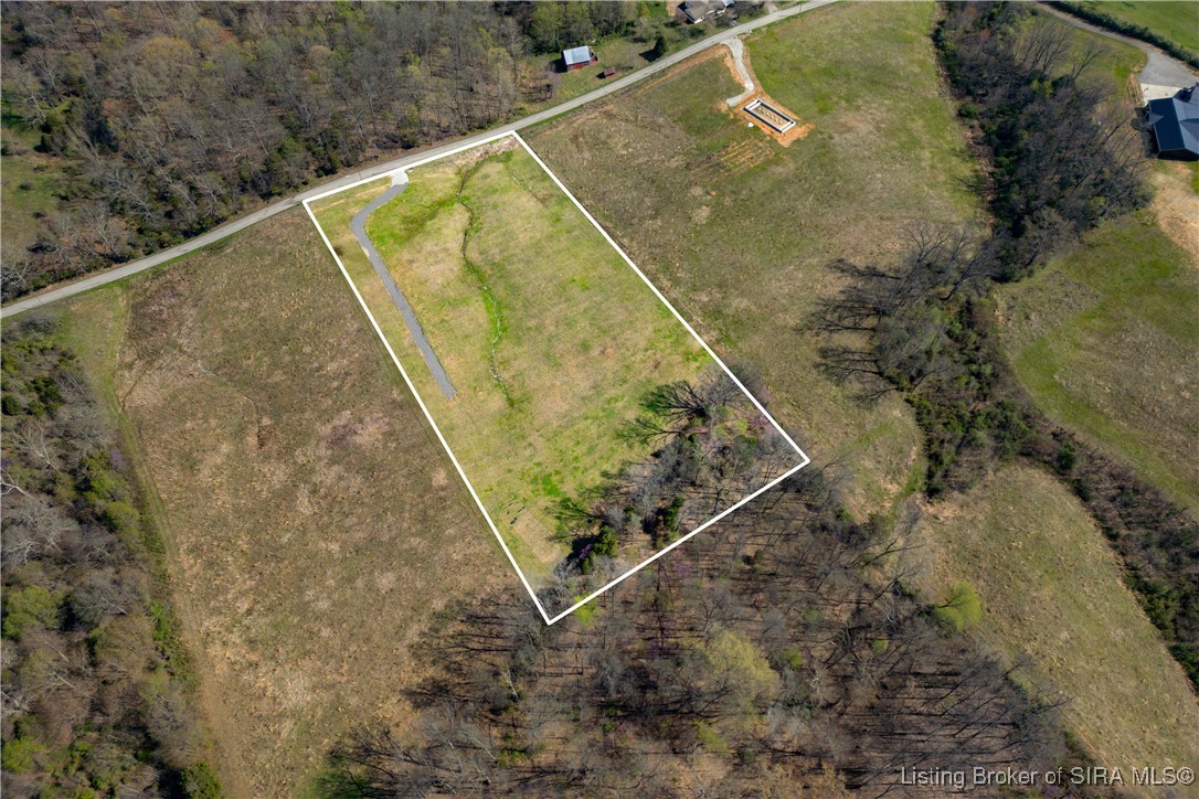Lot 2 E Lovers Lane