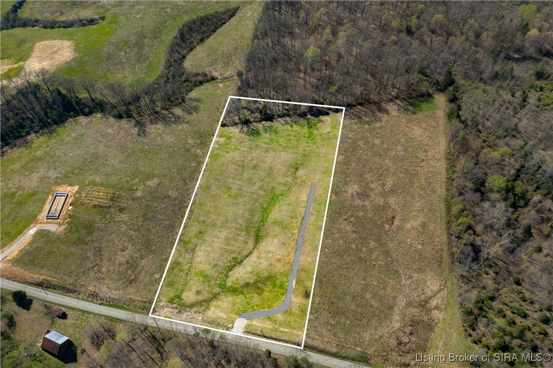 Lot 2 E Lovers Lane