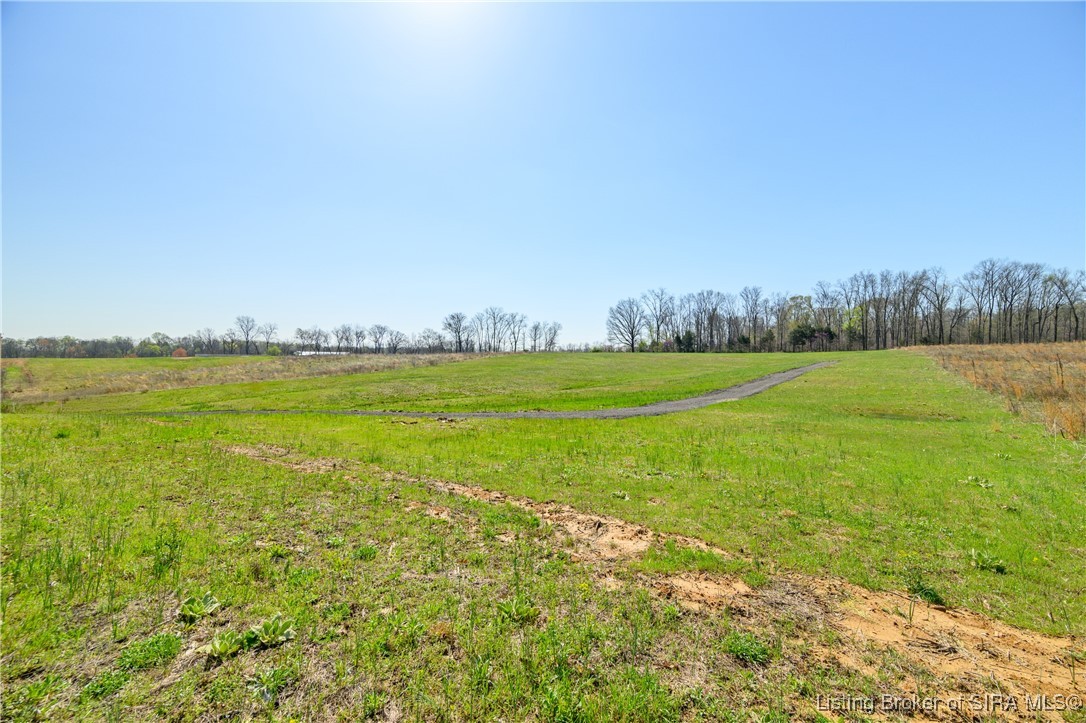 Lot 2 E Lovers Lane