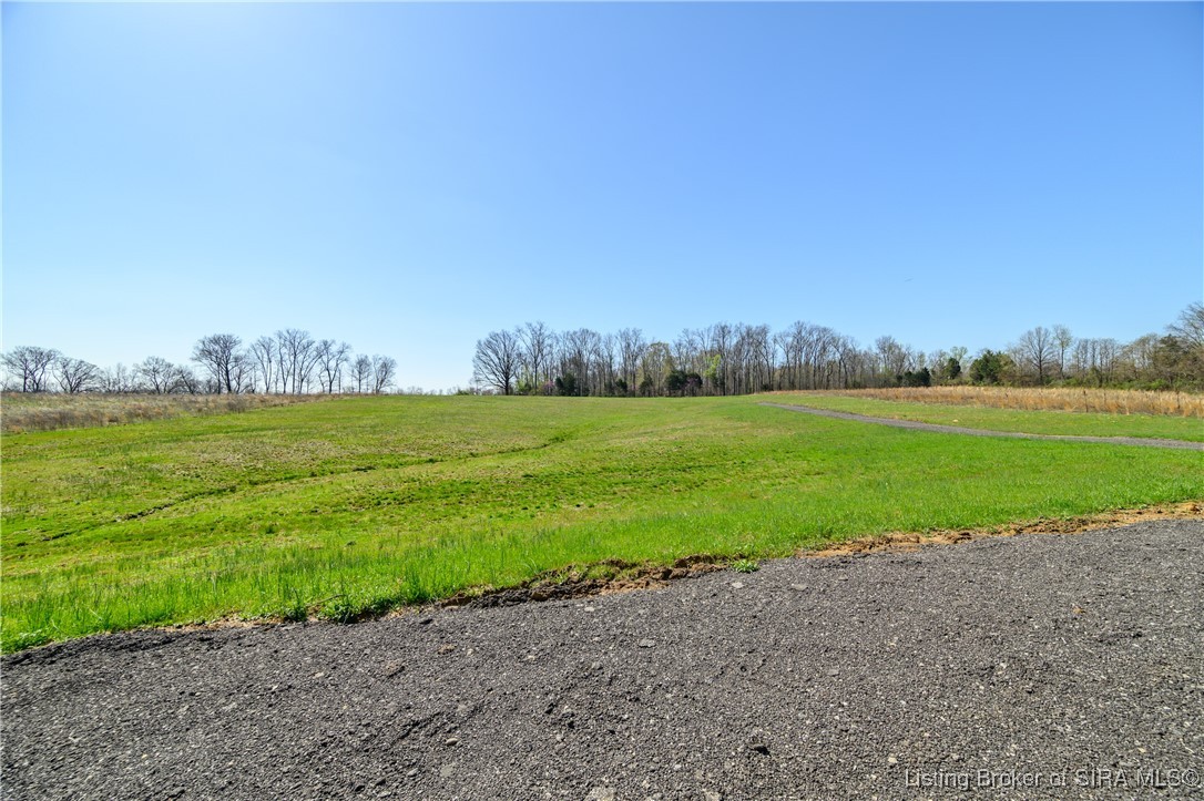 Lot 2 E Lovers Lane