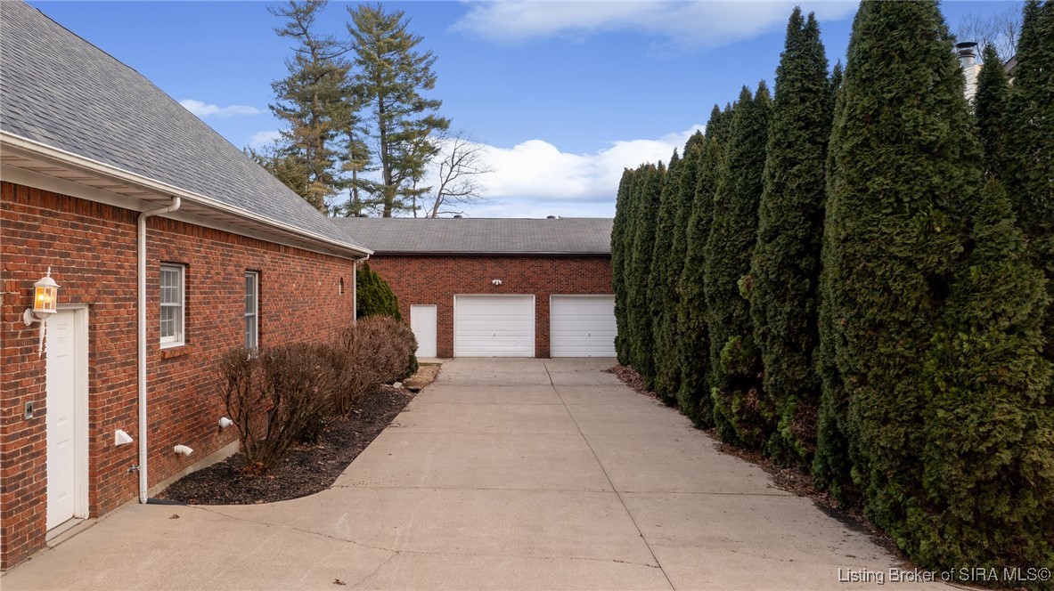 1412 Gutford Road
