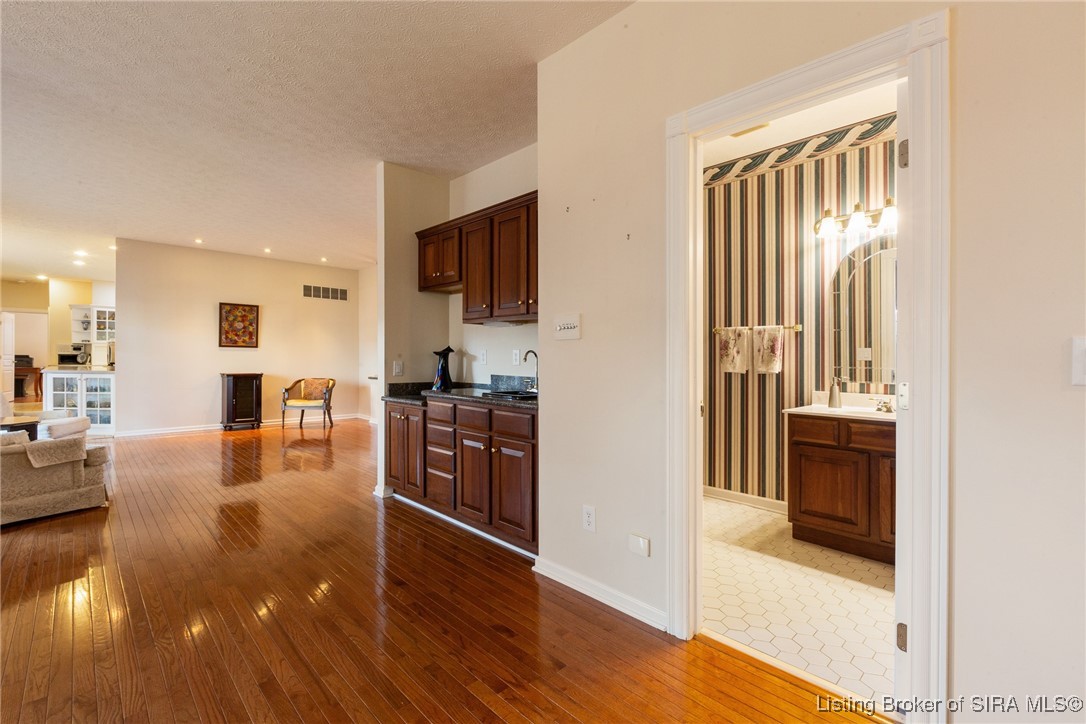1412 Gutford Road