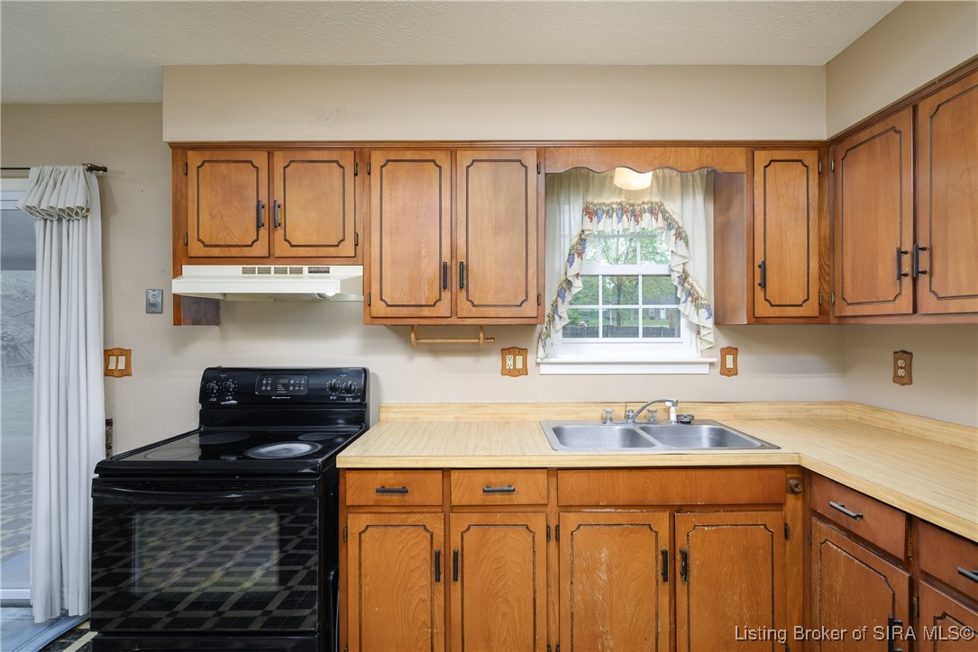3008 Perimeter Drive