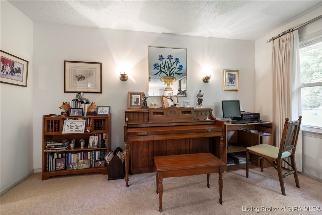 5705 Lentzier Trace
