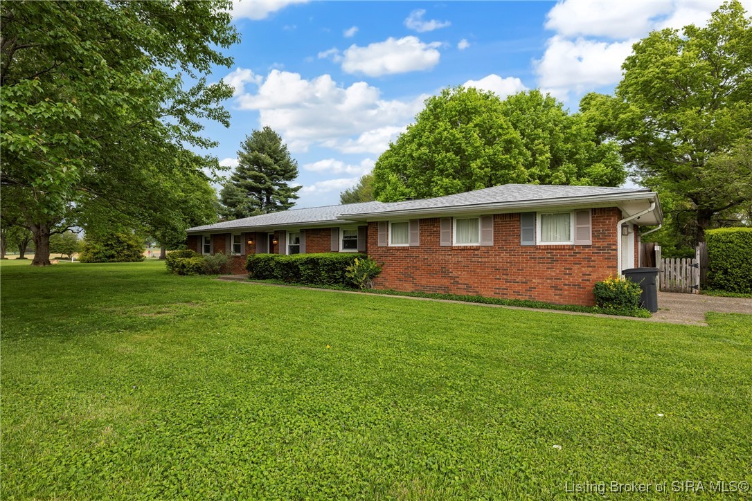 5705 Lentzier Trace