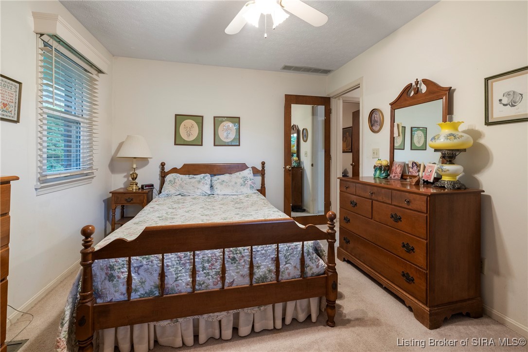 5705 Lentzier Trace