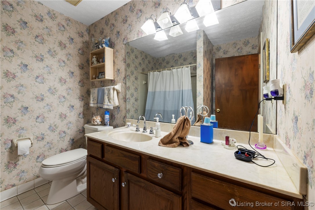 5705 Lentzier Trace