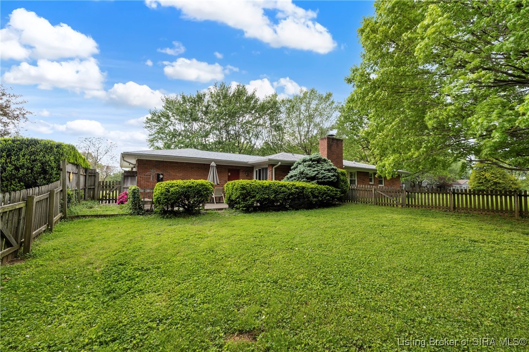 5705 Lentzier Trace