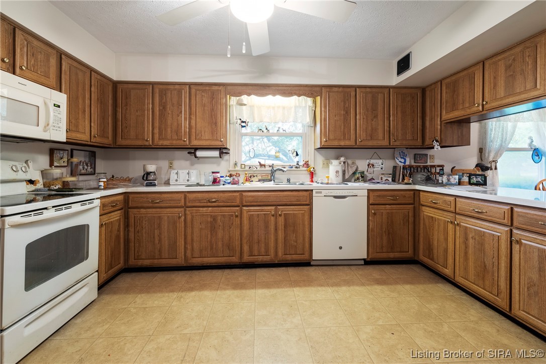 5705 Lentzier Trace