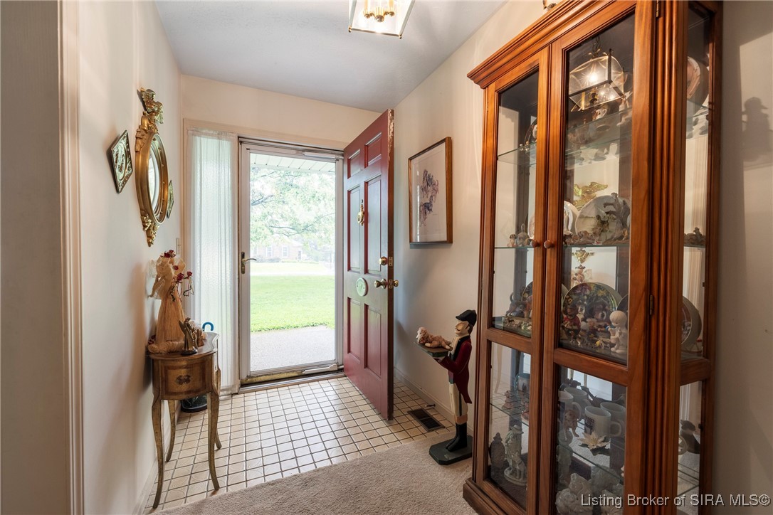5705 Lentzier Trace