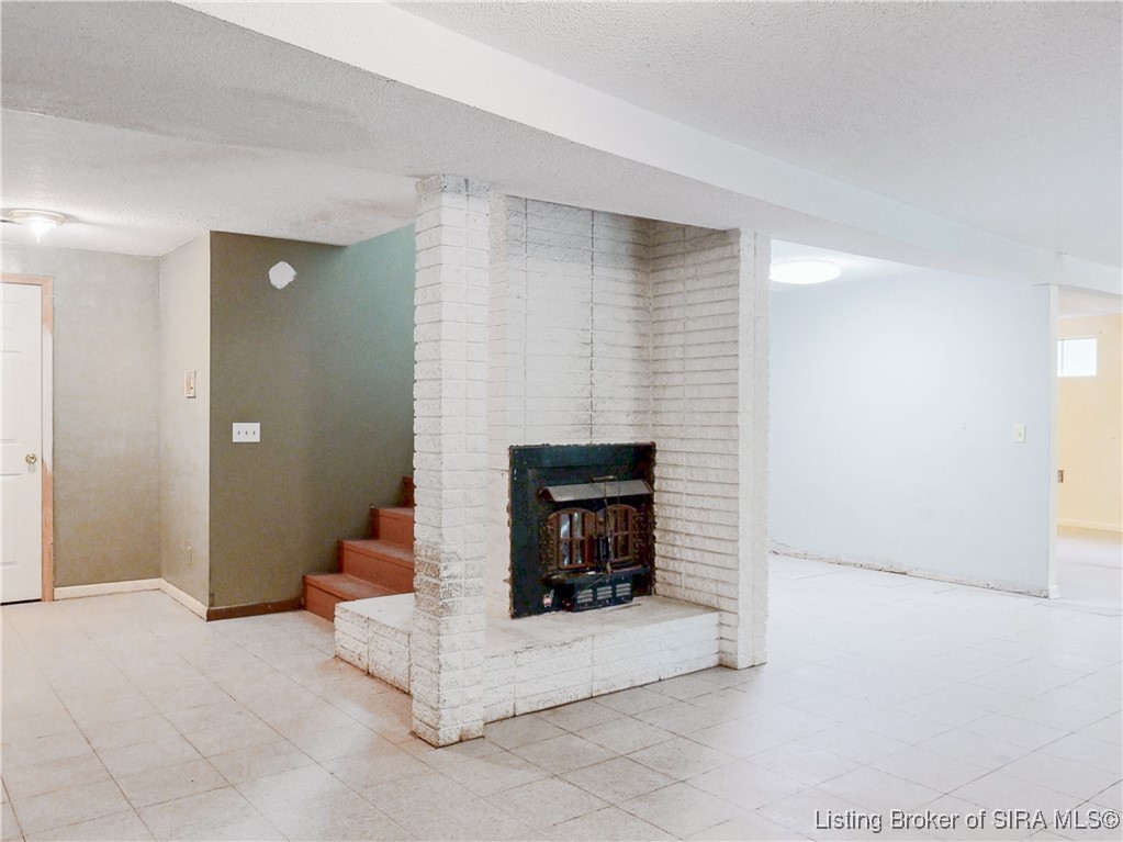 211 N Oak Street