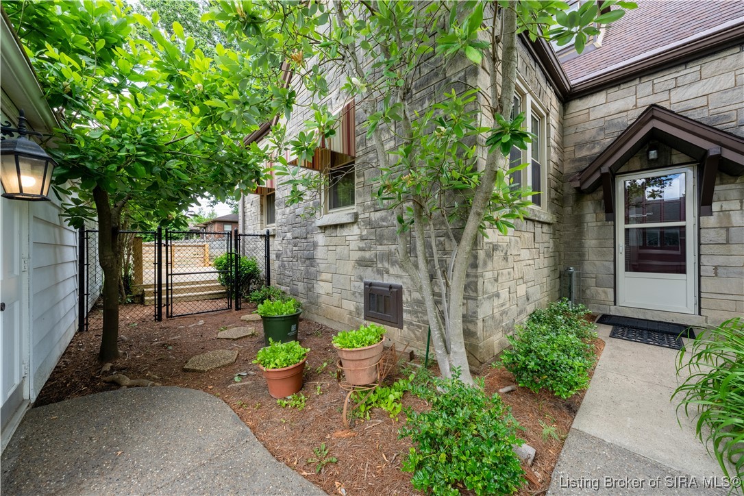 601 Terrace Court