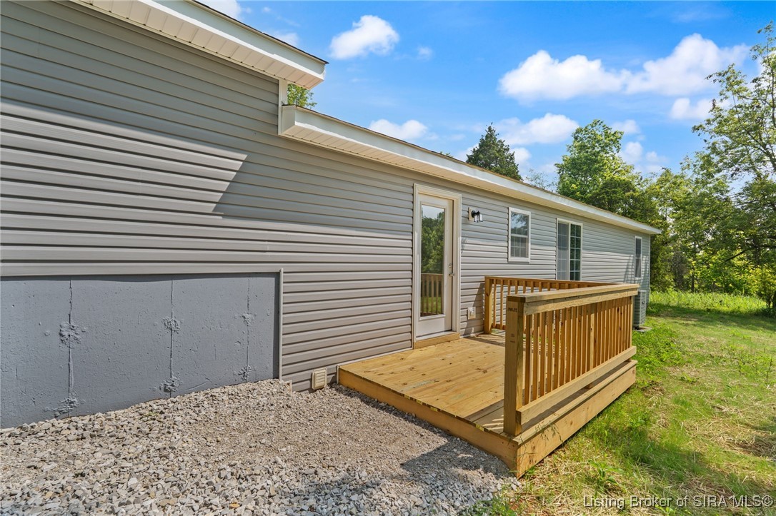 654 Sky Aire Road NE