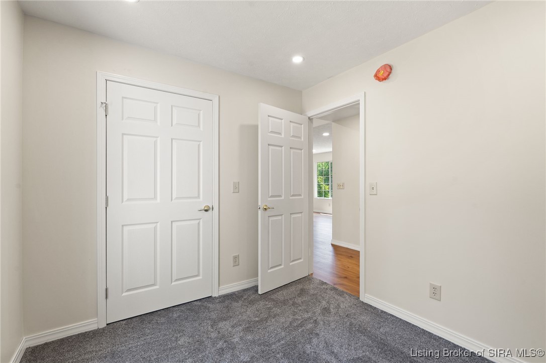654 Sky Aire Road NE