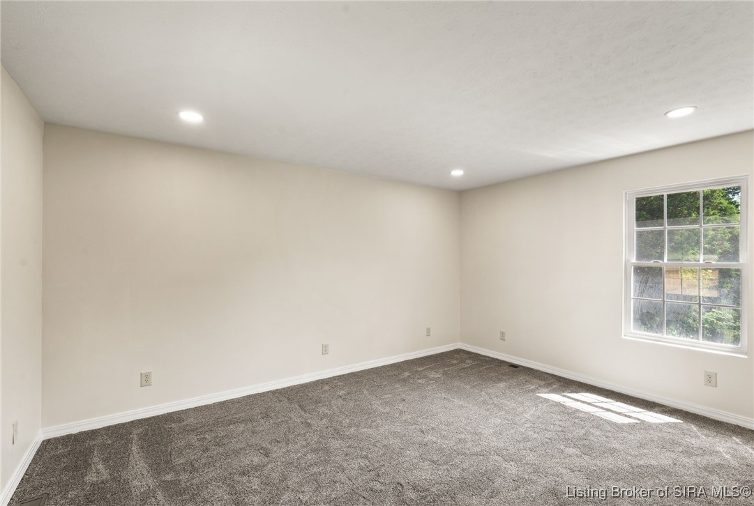 654 Sky Aire Road NE