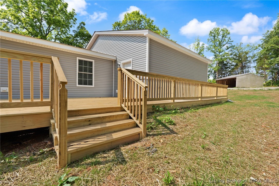 654 Sky Aire Road NE