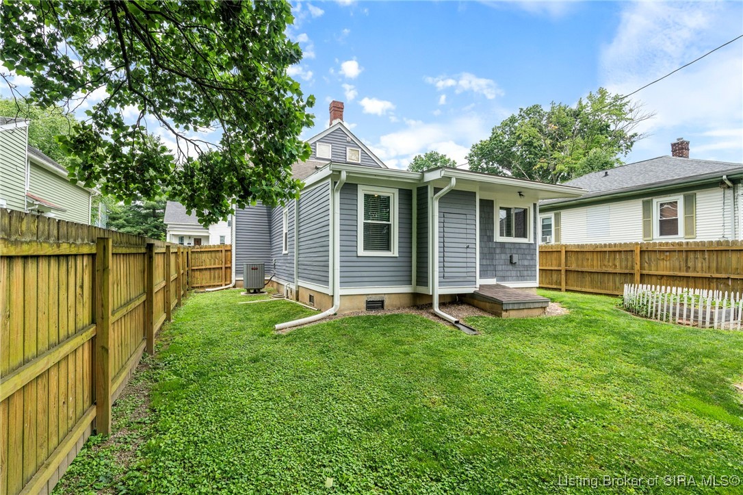 2114 E Elm Street