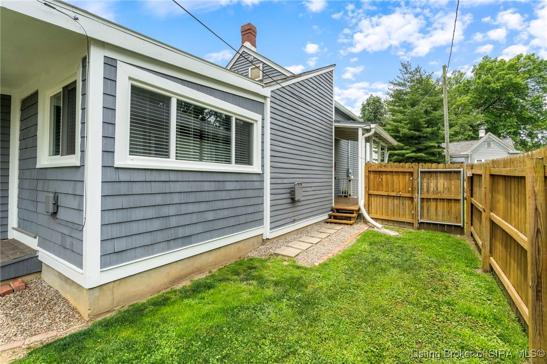 2114 E Elm Street